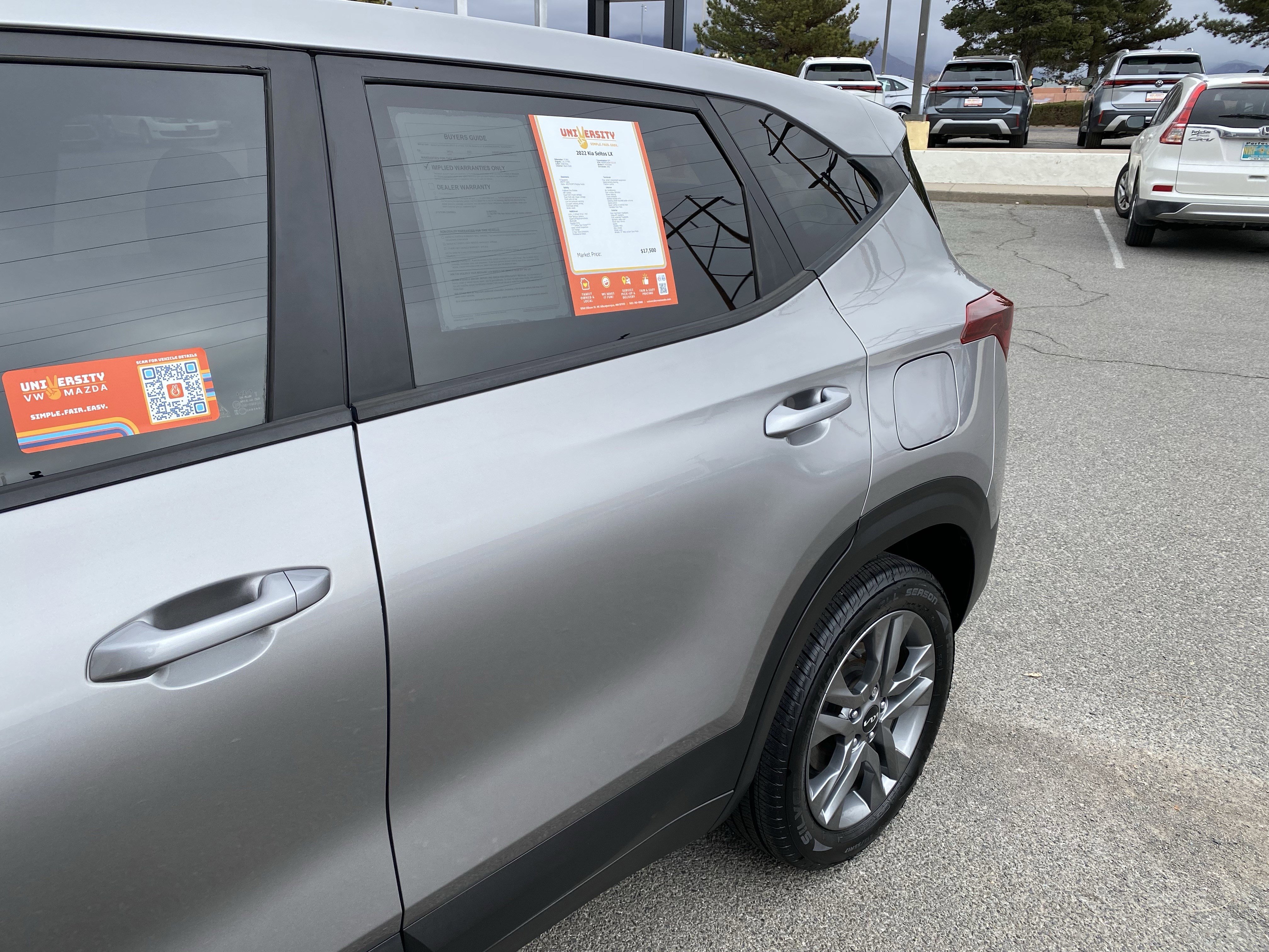 Used 2022 Kia Seltos LX image 54