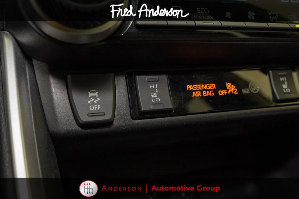 Certified 2022 Toyota RAV4 SE AWD/4WD image 15