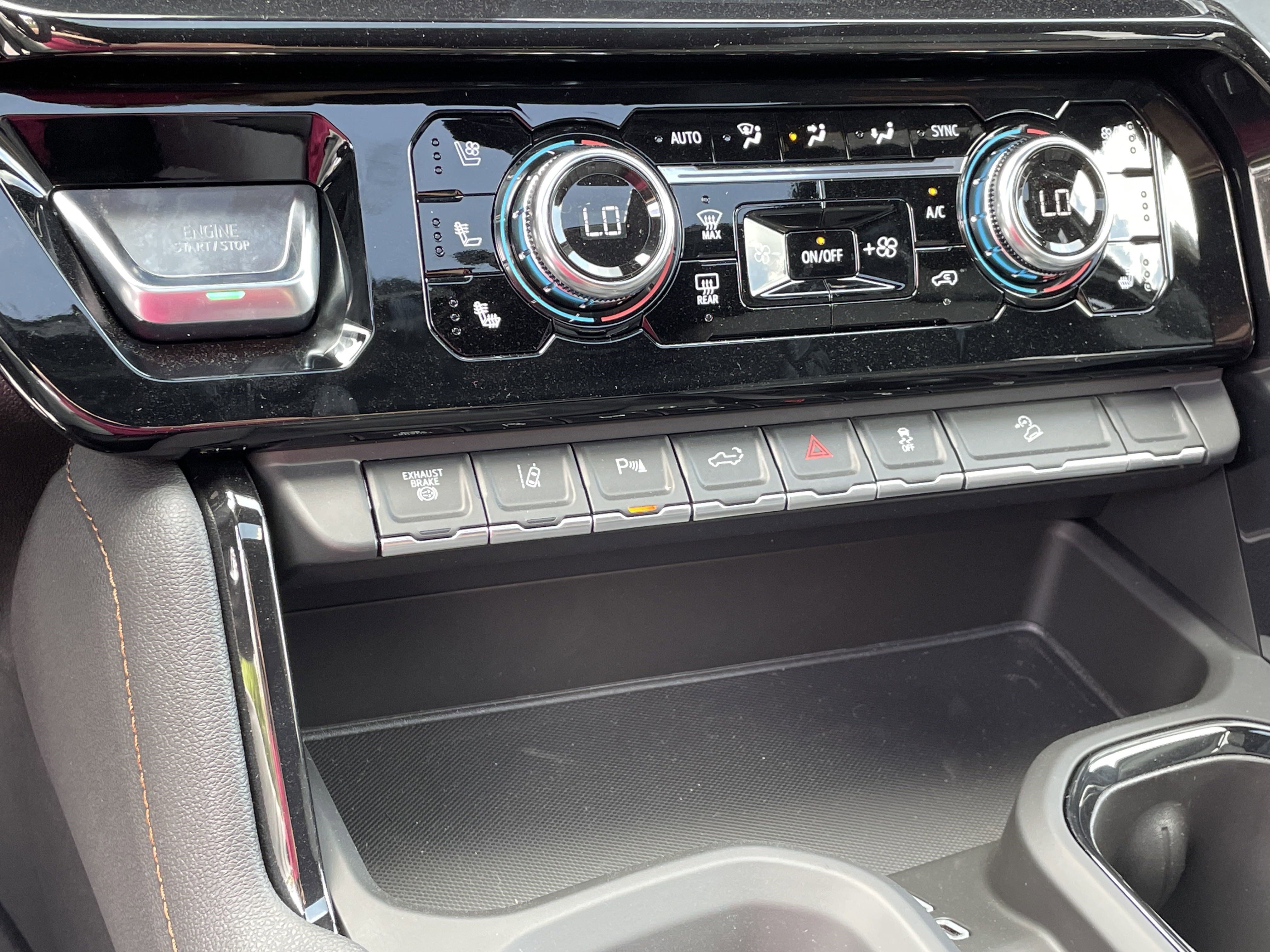 New 2025 GMC Sierra 2500 AT4 w/ AT4 Premium Plus Package image 24