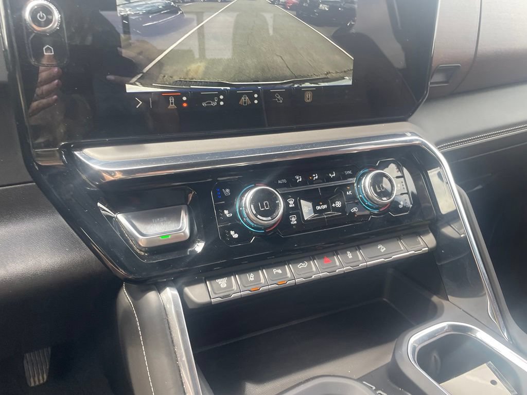 Used 2025 GMC Sierra 2500 Denali Ultimate AWD/4WD image 17