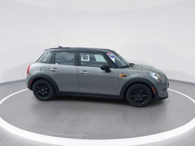 Used 2016 MINI Cooper 4-Door Hardtop FWD image 8