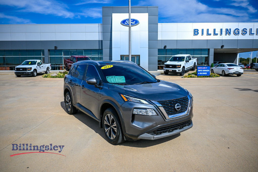 Used 2023 Nissan Rogue SV w/ SV Premium Package AWD/4WD image 1