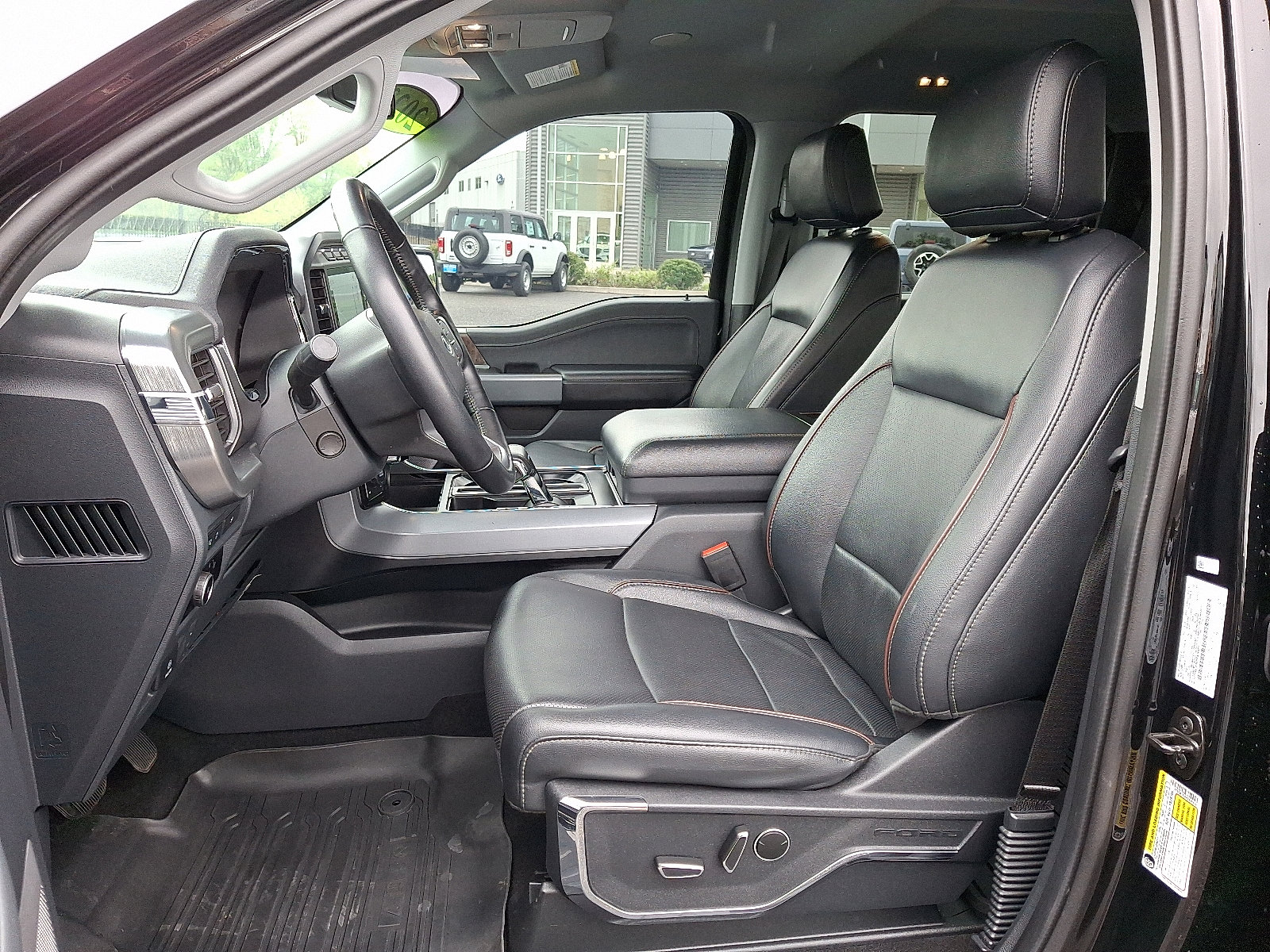 Certified 2023 Ford F150 Lariat w/ Equipment Group 502A High image 13