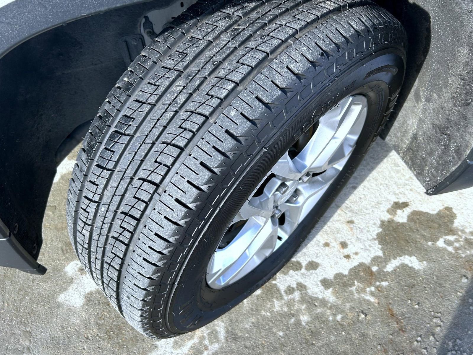 Used 2018 Chevrolet Traverse LT image 25