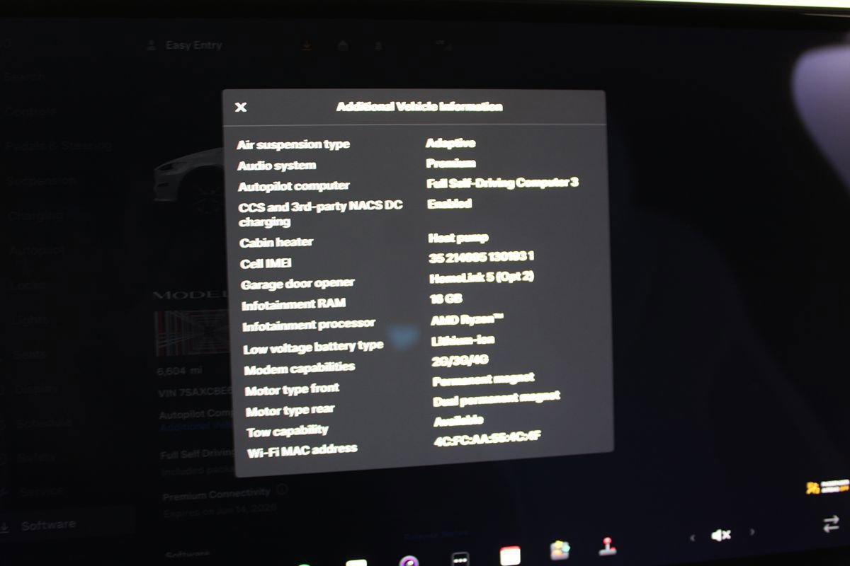 Used 2022 Tesla Model X Plaid image 20