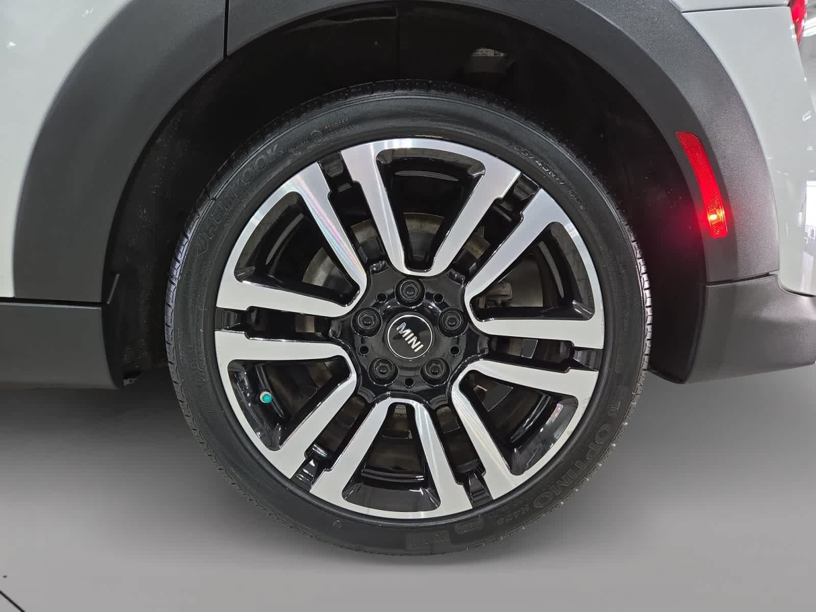 Used 2024 MINI Cooper S FWD image 8