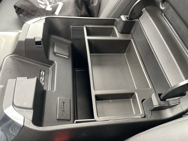 Used 2025 Chevrolet Silverado 2500 LTZ w/ LTZ Premium Package image 21