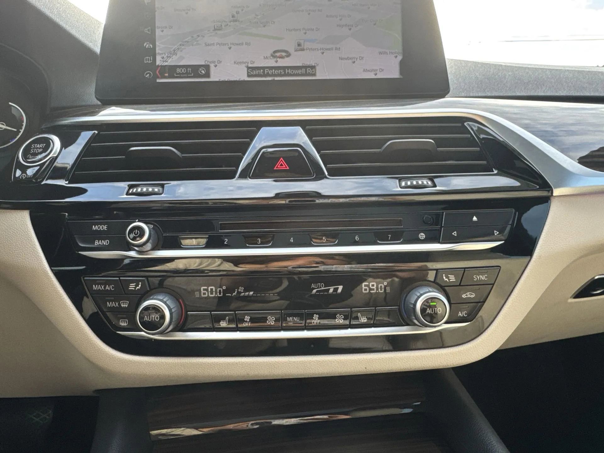 Used 2017 BMW 540i xDrive image 17