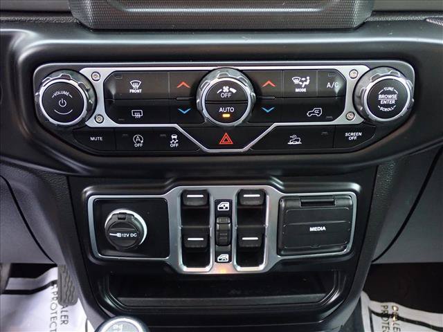 Used 2022 Jeep Gladiator Sport AWD/4WD image 16