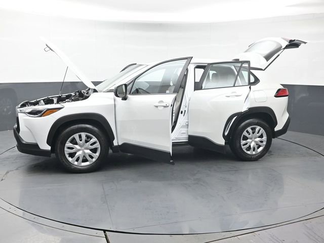 Used 2024 Toyota Corolla Cross L image 42