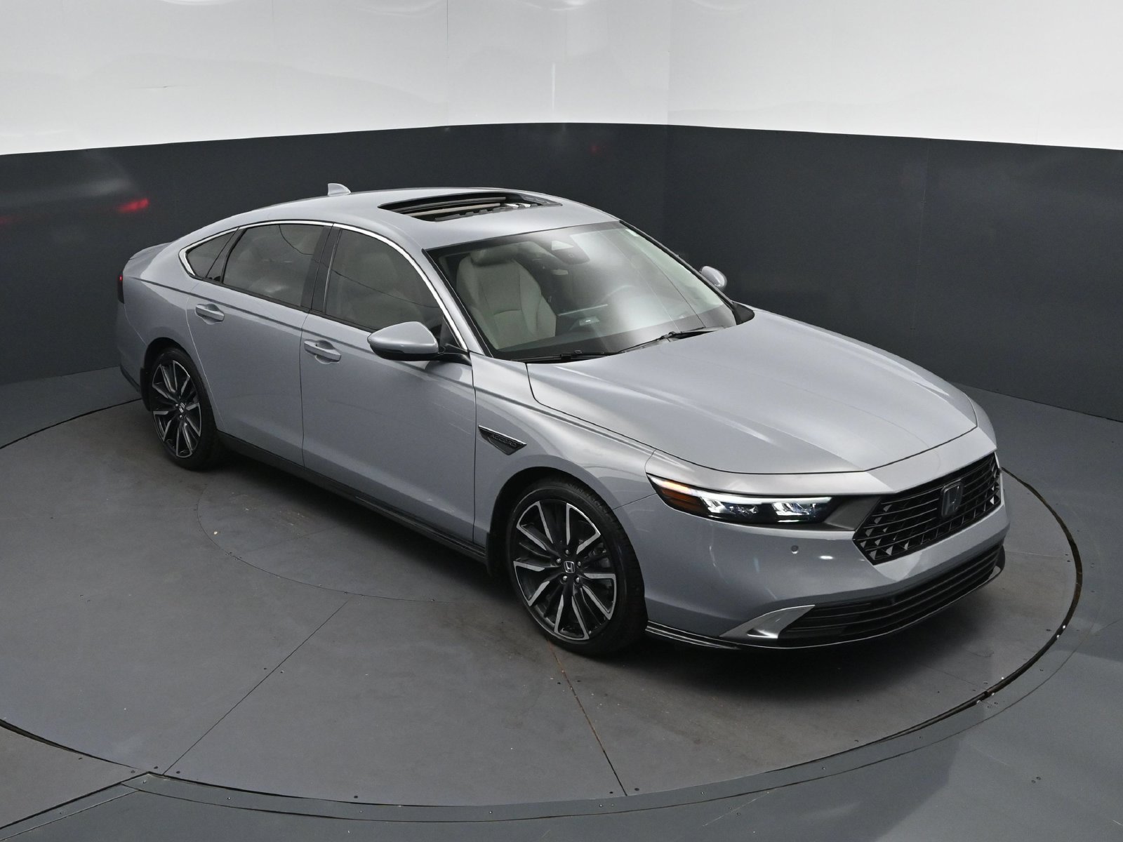 Used 2025 Honda Accord Touring image 36