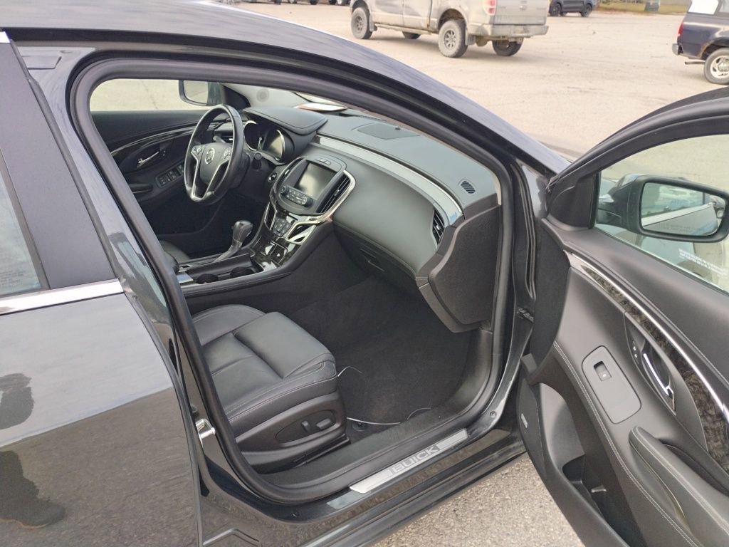 Used 2016 Buick LaCrosse Leather image 19