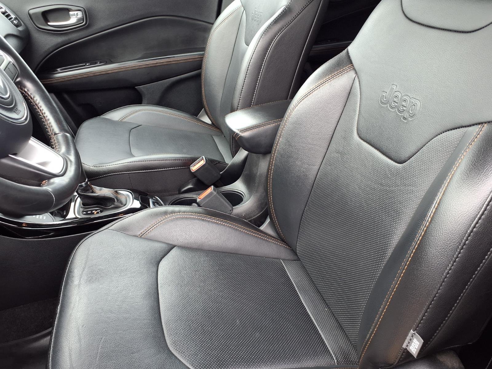 Certified 2020 Jeep Compass Limited AWD/4WD image 3