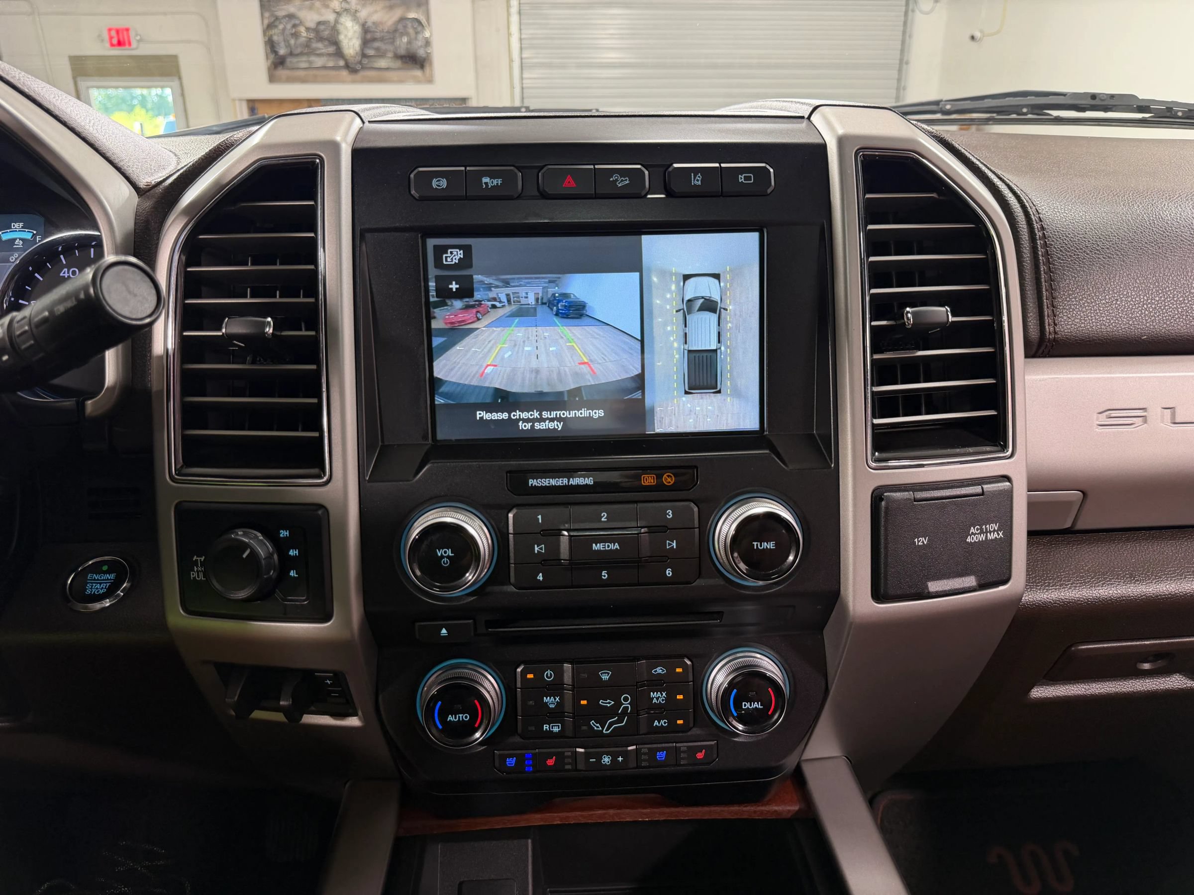 Used 2018 Ford F250 King Ranch w/ King Ranch Ultimate Package AWD/4WD image 23