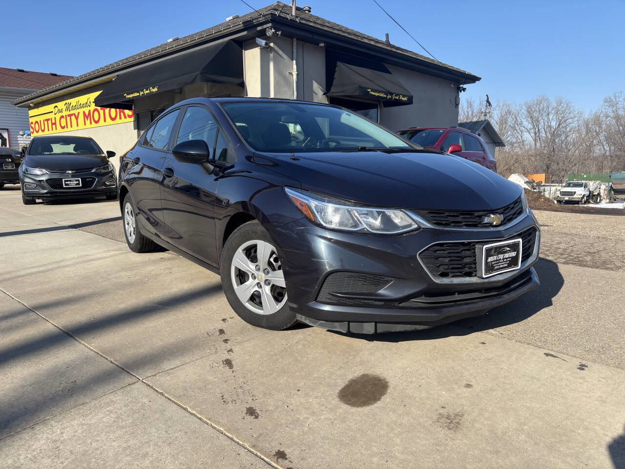 Used 2016 Chevrolet Cruze LS FWD image 1