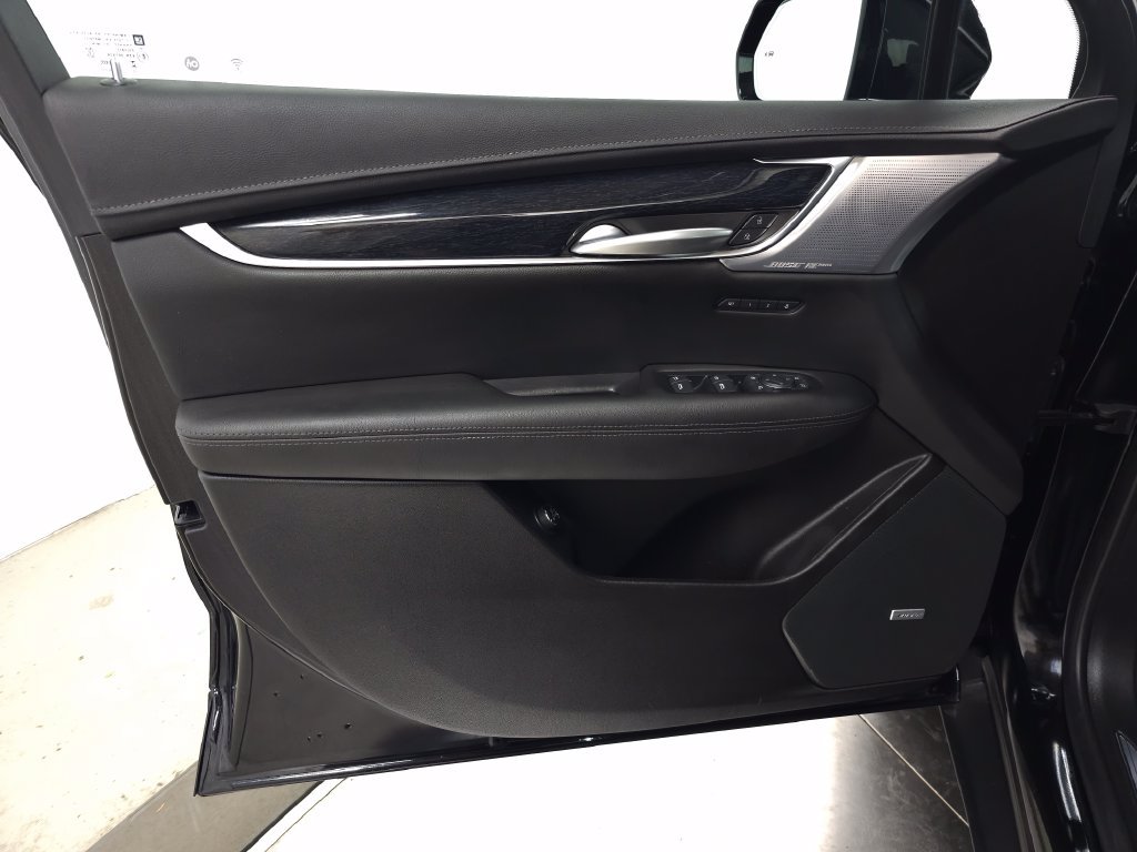 Certified 2023 Cadillac XT5 Premium Luxury AWD/4WD image 18