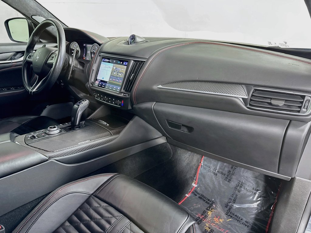 Used 2022 Maserati Levante Trofeo AWD/4WD image 37