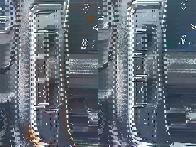 Used 2022 Chevrolet Tahoe Z71 w/ Luxury Package image 27