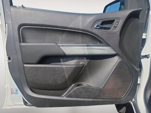 Used 2022 Chevrolet Colorado LT w/ Fleet Safety Package RWD image 16