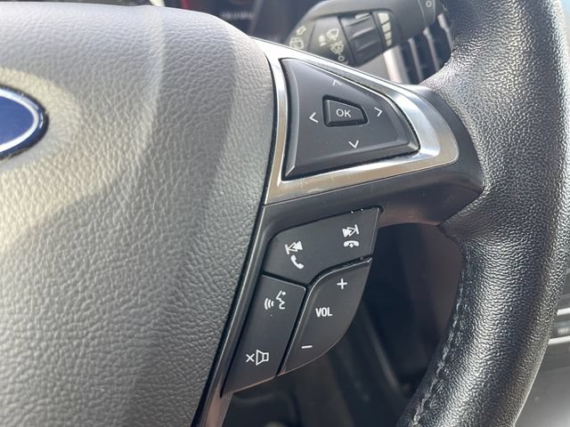Used 2020 Ford Edge SEL w/ Cold Weather Package AWD/4WD image 18