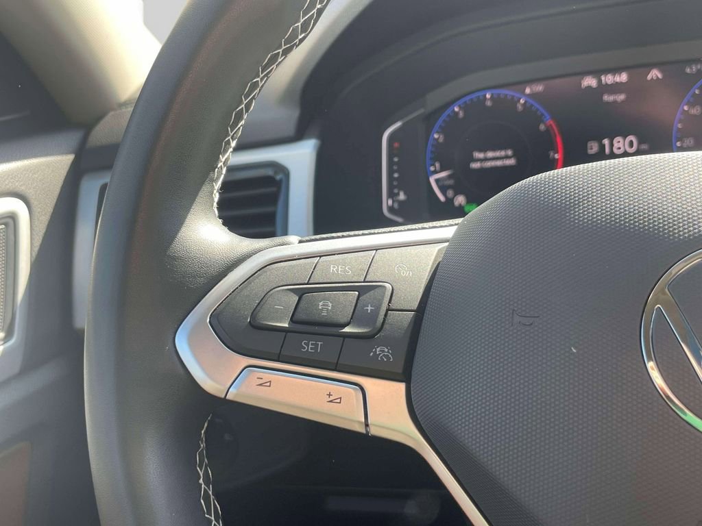 Used 2021 Volkswagen Atlas SEL Premium w/ MDO Package (Bench Seat) image 23