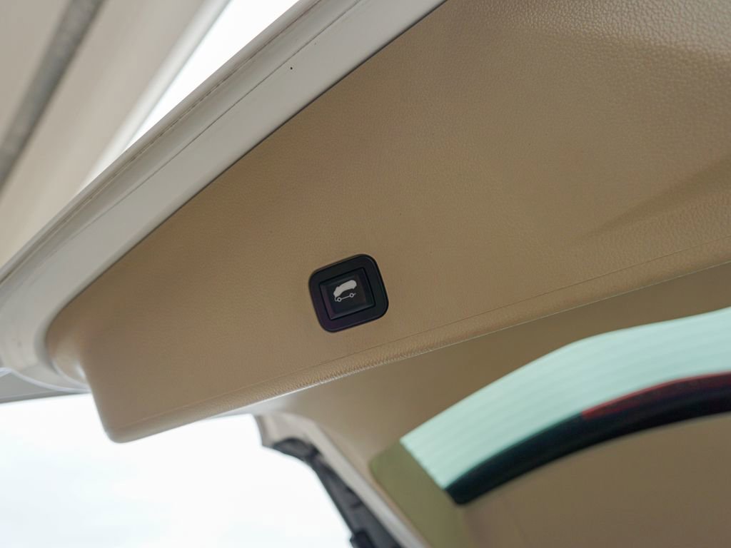 Used 2015 Cadillac SRX Premium FWD image 11