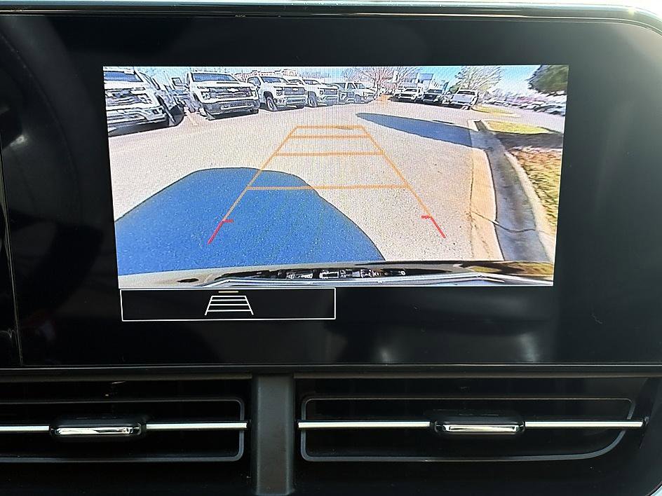 Used 2024 Chevrolet Trax LS w/ LS Convenience Package FWD image 22