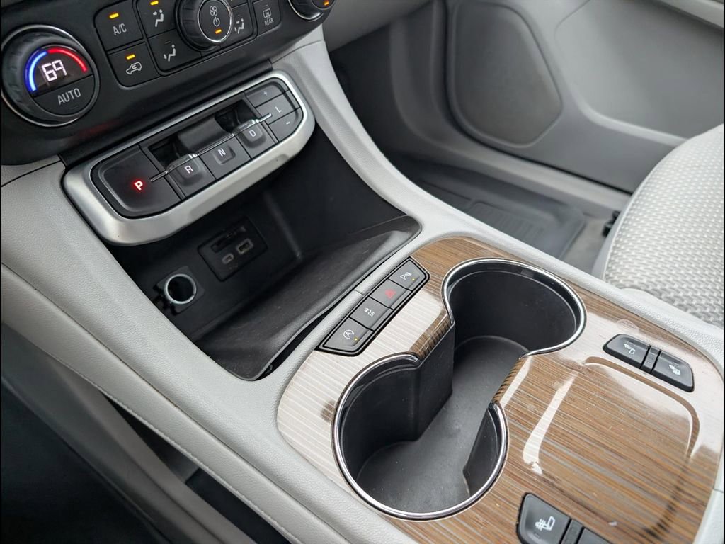 Used 2021 GMC Acadia SLE w/ Driver Convenience Package image 19