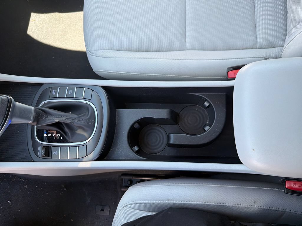 Used 2025 Hyundai Kona SEL AWD/4WD image 22