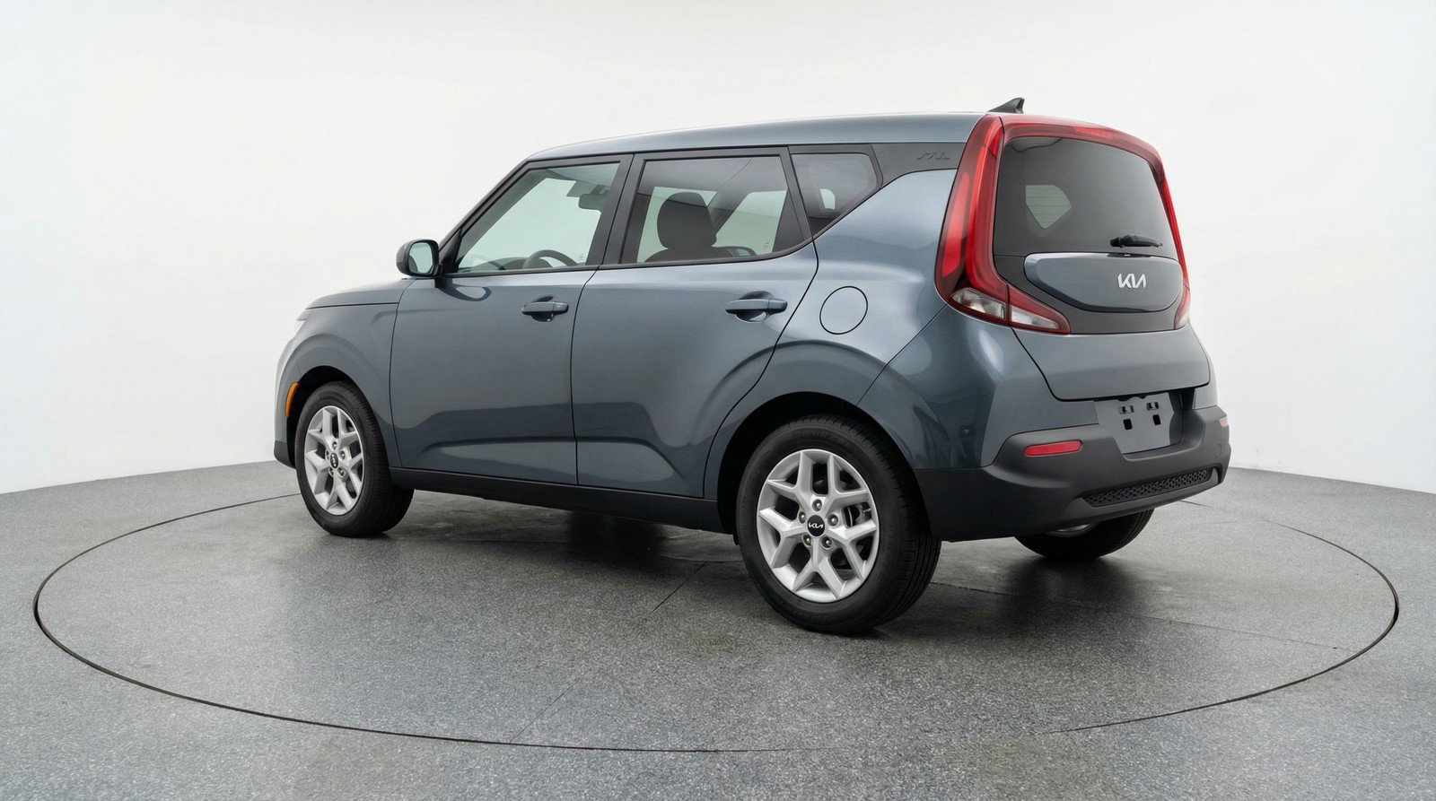 Used 2025 Kia Soul LX w/ LX Technology Package FWD image 6