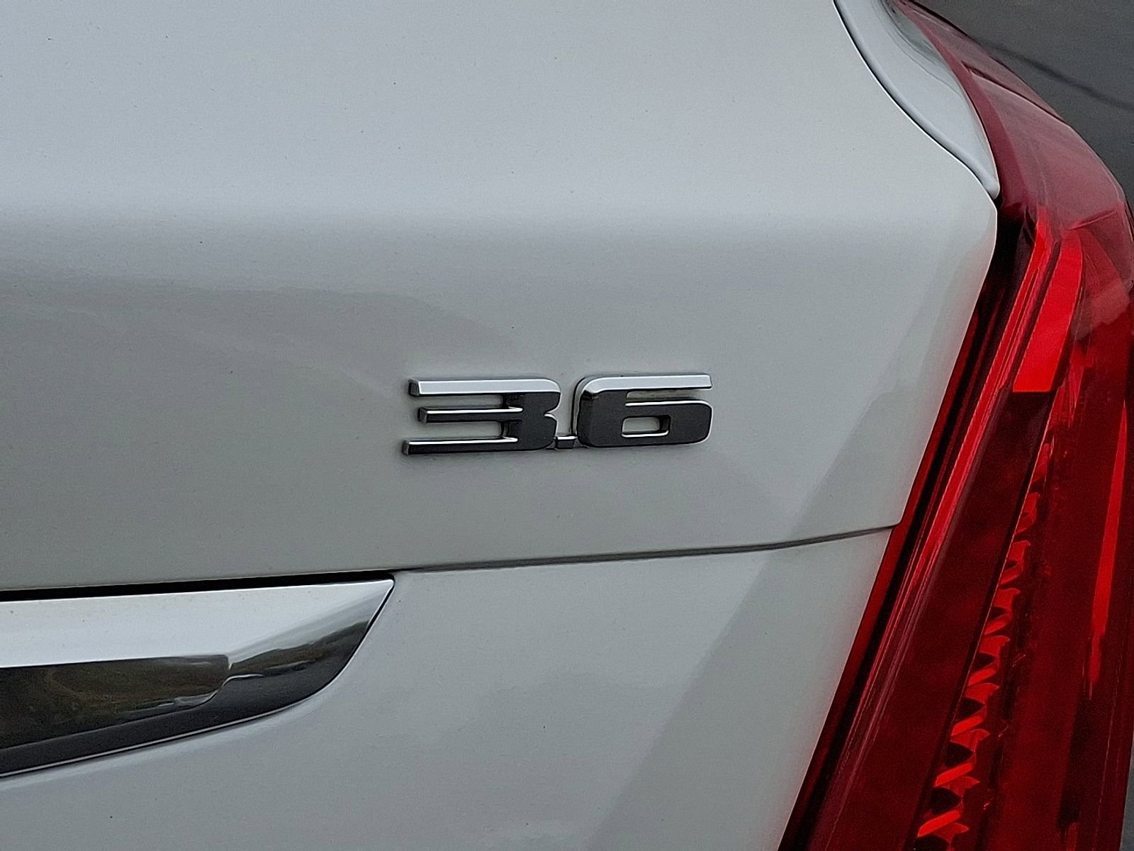 Used 2017 Cadillac XT5 Premium Luxury image 31