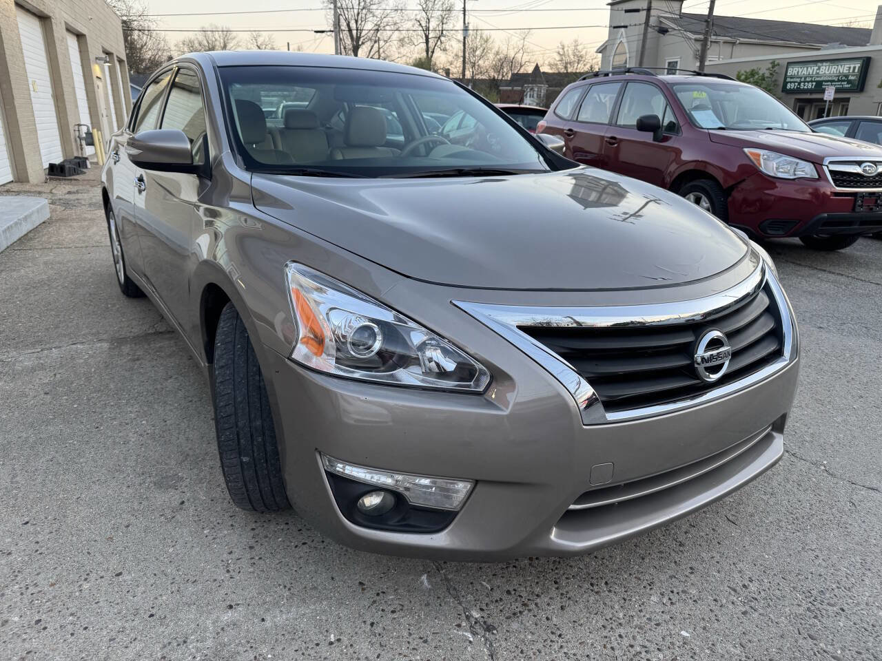 Used 2015 Nissan Altima 2.5 SL w/ Technology Package FWD image 10