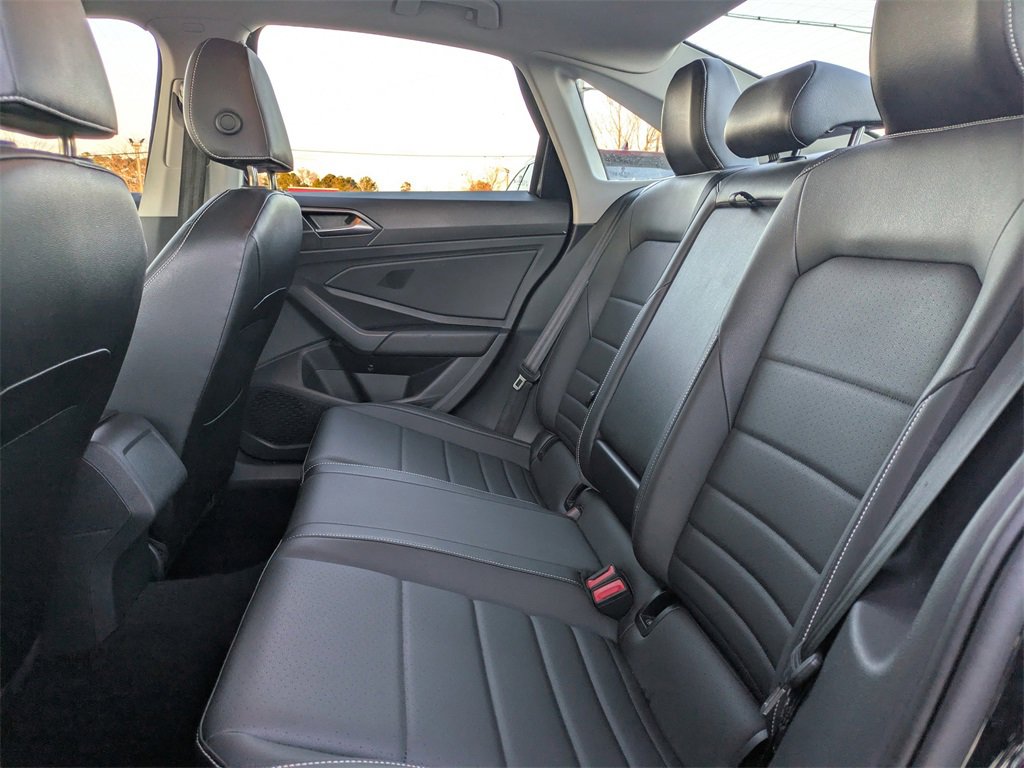 Certified 2024 Volkswagen Jetta SE image 13