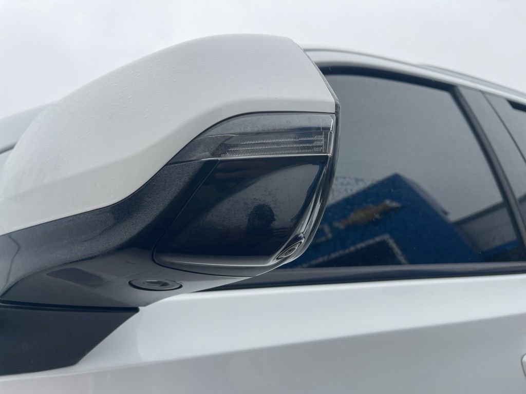 Used 2021 GMC Yukon AT4 w/ AT4 Premium Plus Package image 11