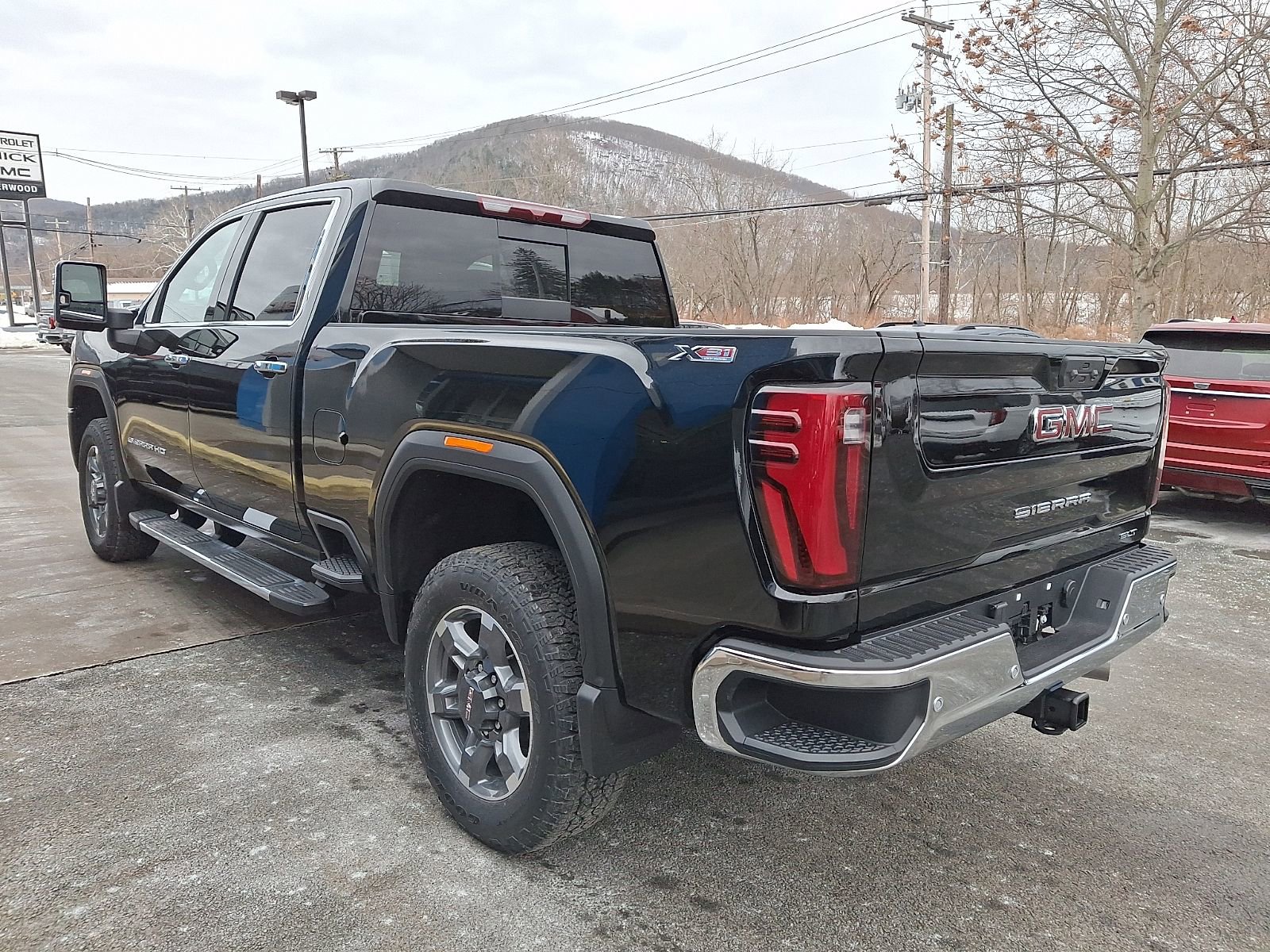 New 2026 GMC Sierra 2500 SLT w/ SLT Premium Package image 4