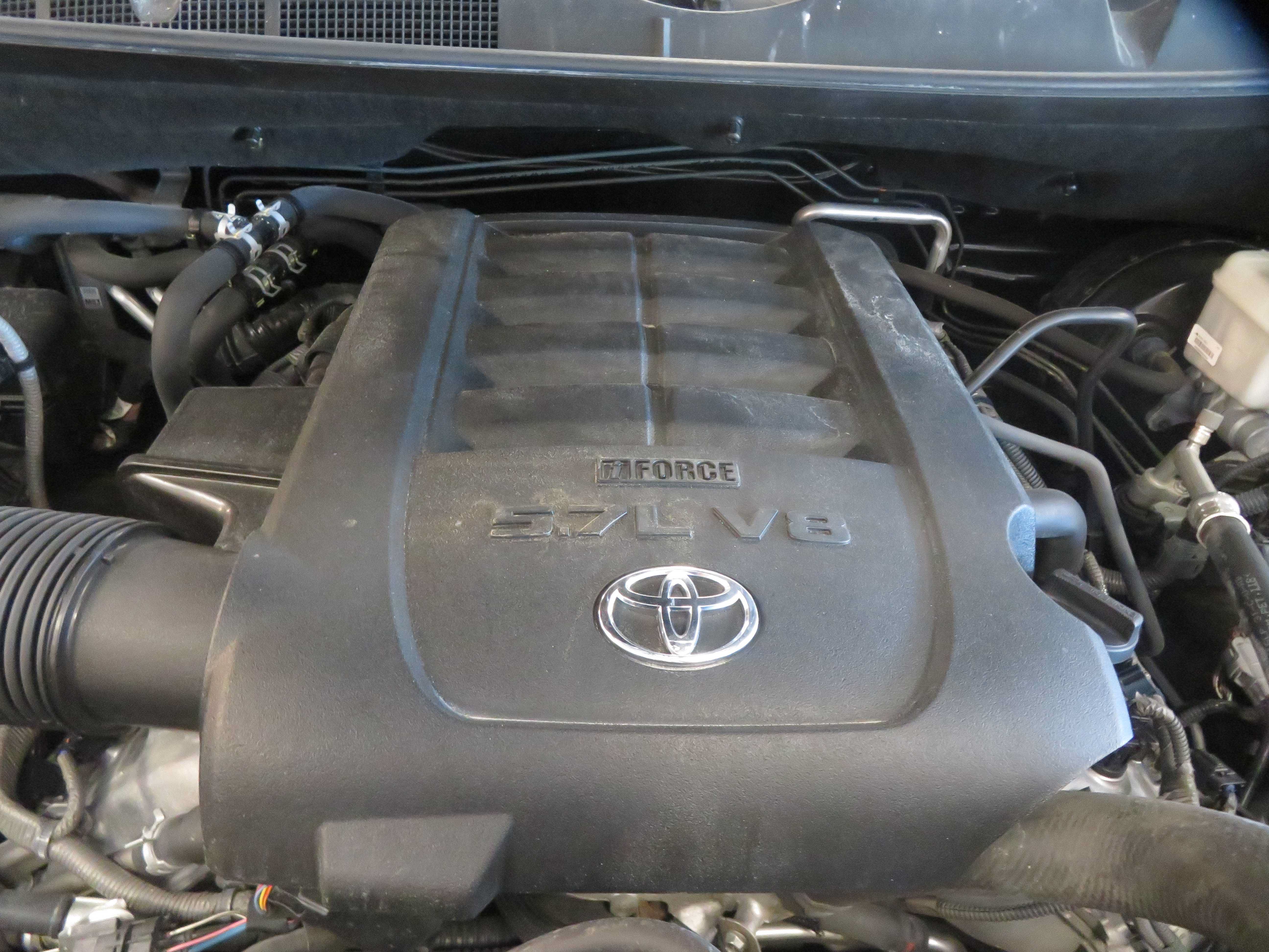 Used 2017 Toyota Sequoia Platinum RWD image 71