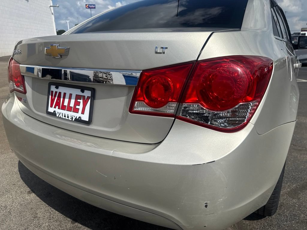 Used 2015 Chevrolet Cruze LT FWD image 19