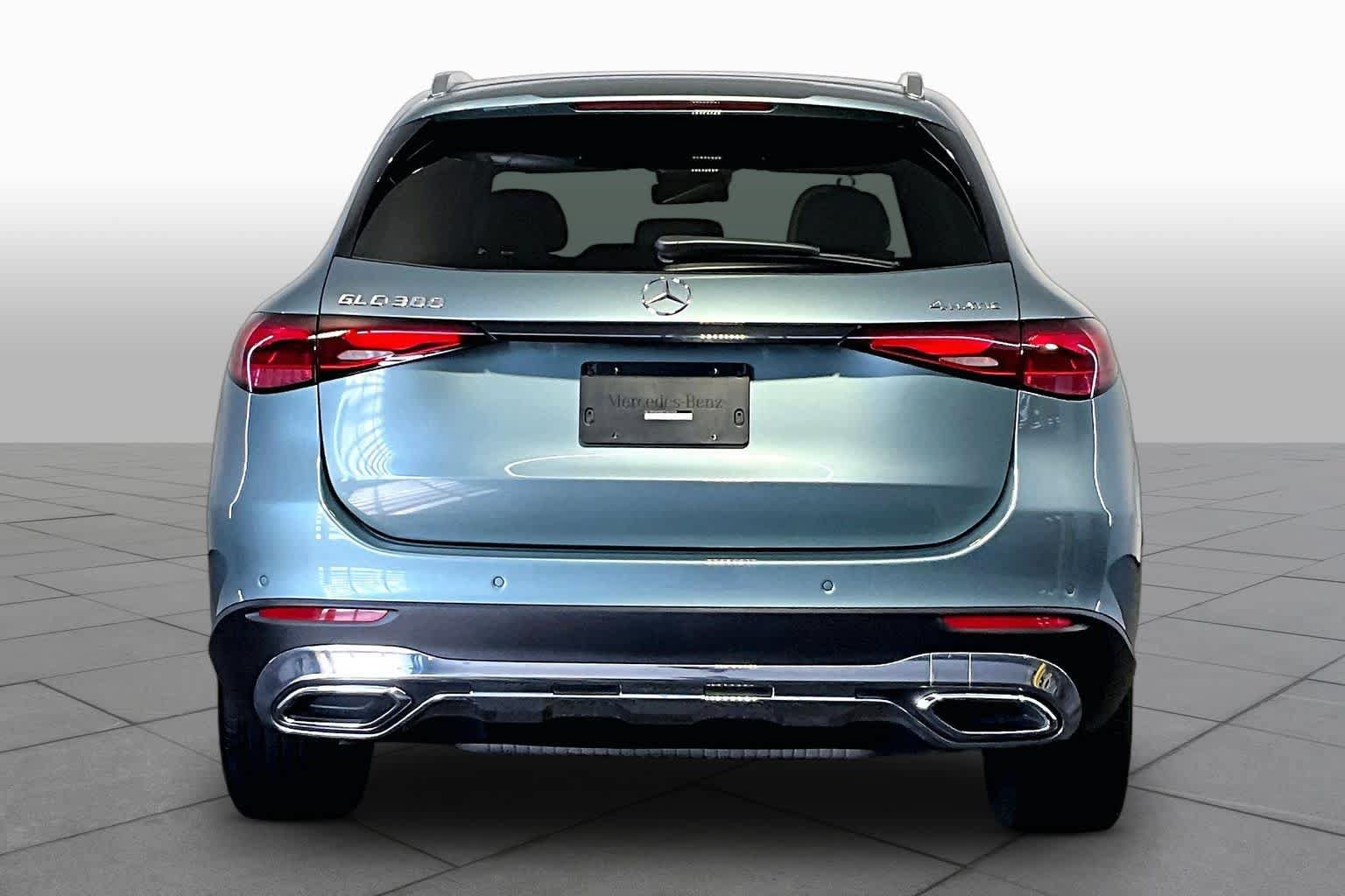 Used 2026 Mercedes-Benz GLC 300 4MATIC image 5