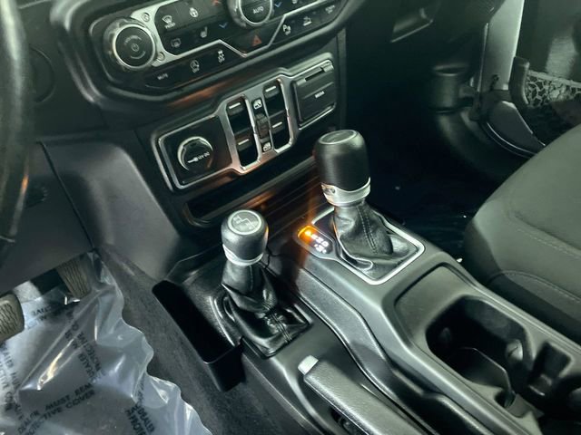 Used 2021 Jeep Gladiator Willys image 18