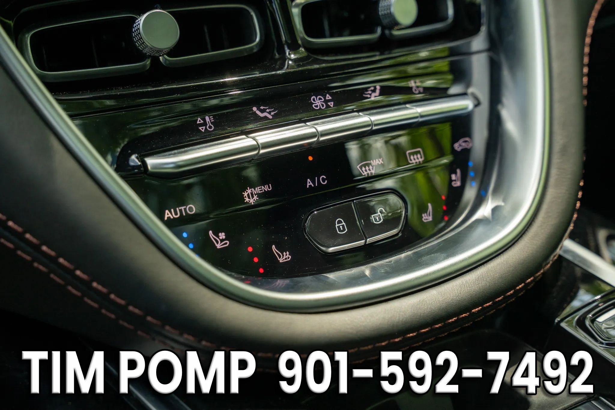 Used 2021 Aston Martin DBX image 24