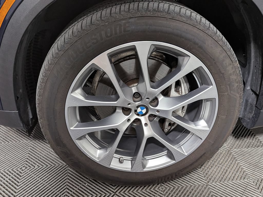 Used 2025 BMW X5 xDrive40i w/ Executive Package AWD/4WD image 54