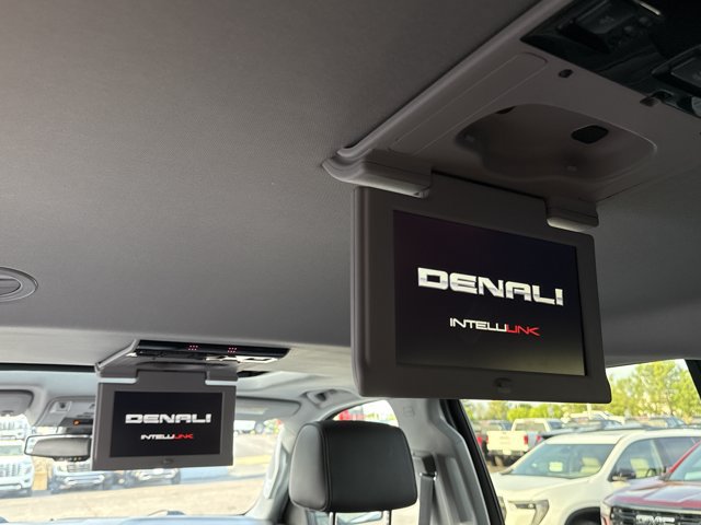 Used 2019 GMC Yukon XL Denali w/ Denali Ultimate Package AWD/4WD image 8