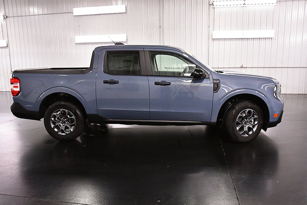 New 2025 Ford Maverick XLT w/ XLT Luxury Package image 8