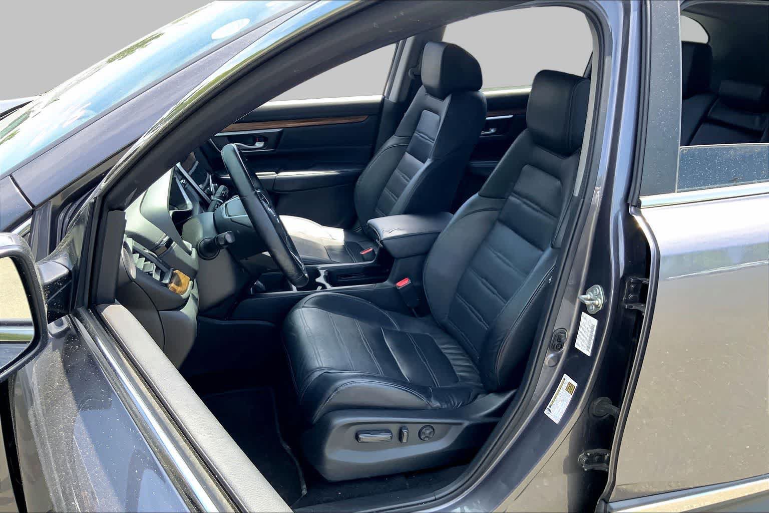 Used 2018 Honda CR-V Touring image 8