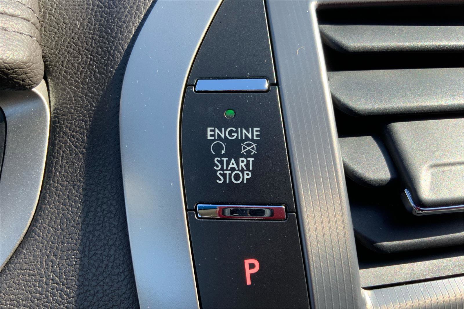 Used 2018 Lincoln MKZ Select w/ Select Plus Package AWD/4WD image 36