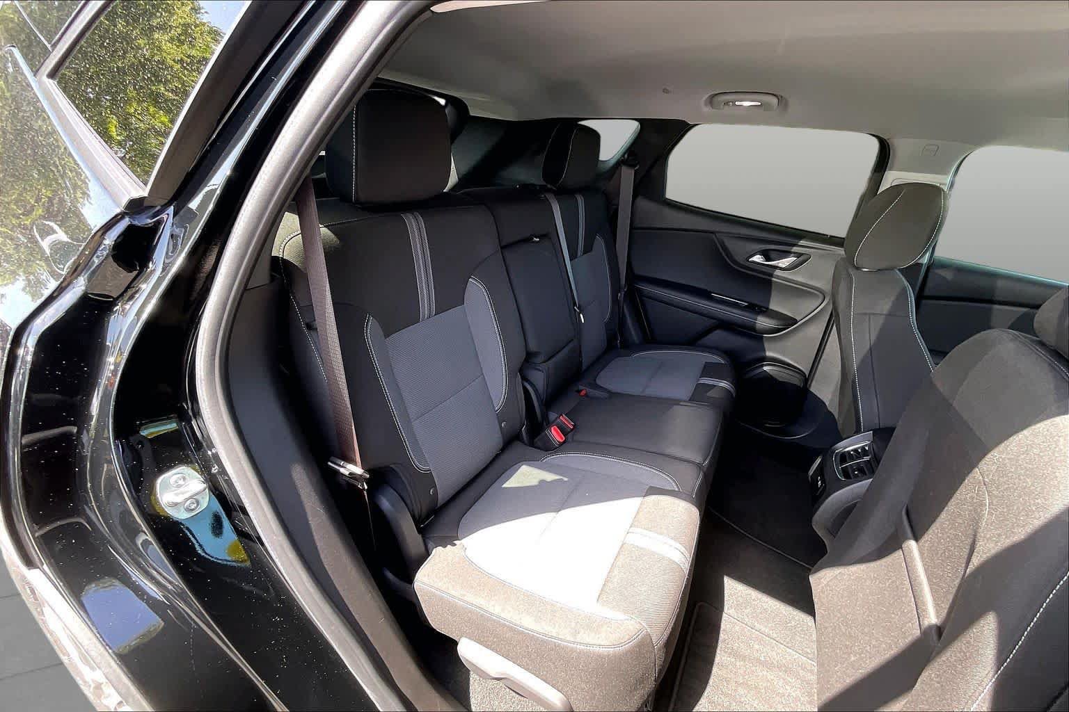 Used 2024 Chevrolet Blazer LT FWD image 26
