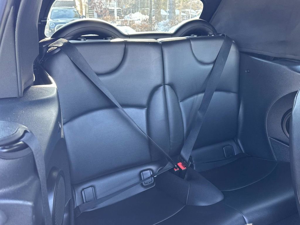 Used 2013 MINI Cooper Convertible image 26