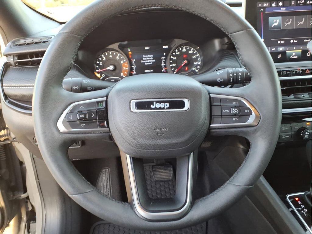 Used 2023 Jeep Compass Latitude w/ Convenience Group AWD/4WD image 20