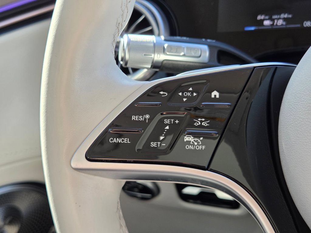 Used 2023 Mercedes-Benz EQS 580 4MATIC SUV image 29