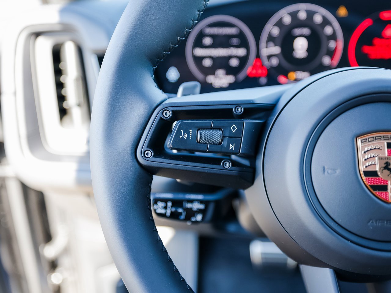 New 2026 Porsche Cayenne GTS image 17